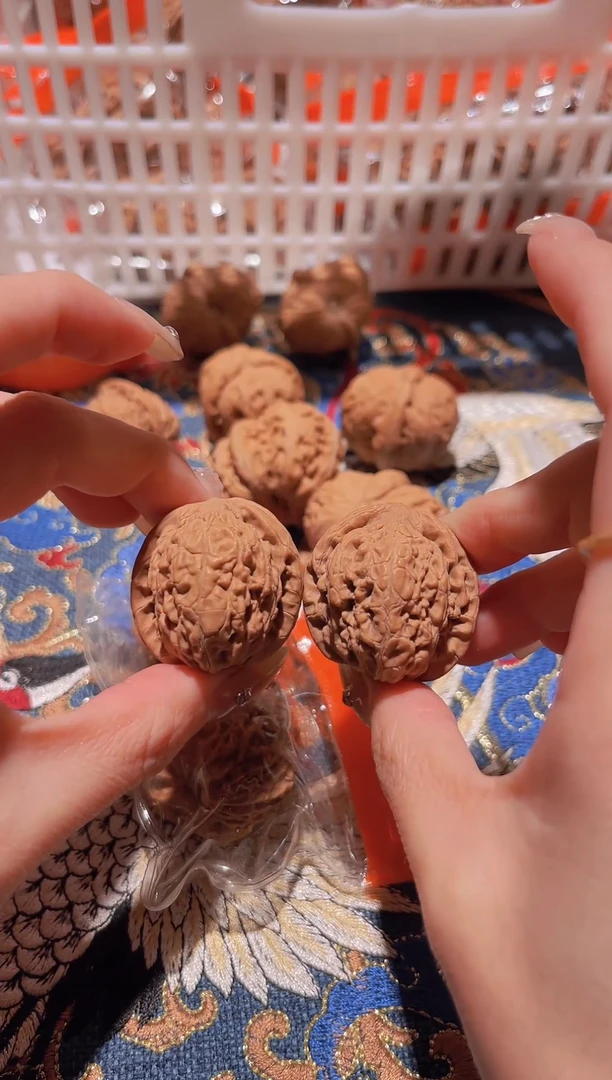 把件文玩核桃069白狮子30