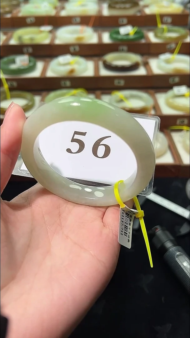 定制和田玉和田玉手镯