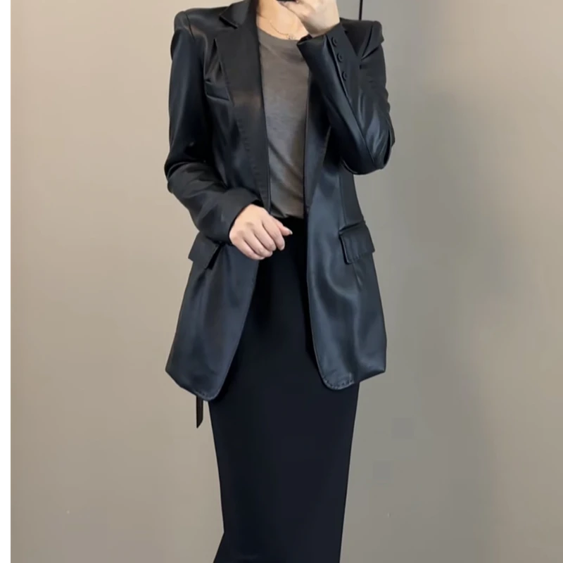 美拉德高级感名媛风洋气纯色外套秋季网红爆款时尚气质皮衣西服女