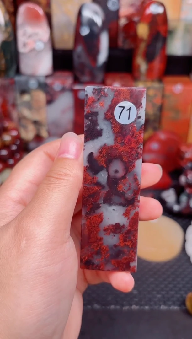 玉桂林鸡血玉素章手把摆件71