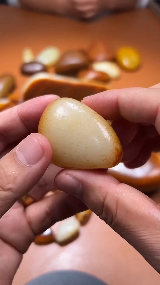 未镶嵌和田玉把件无****。和田玉