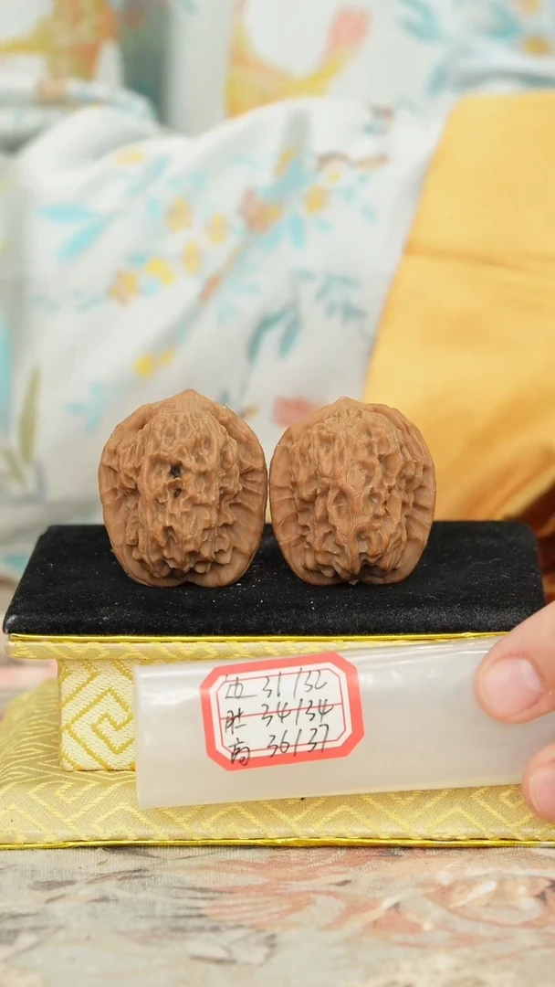 【闪购商品】文玩核桃把件非嫁接马老四