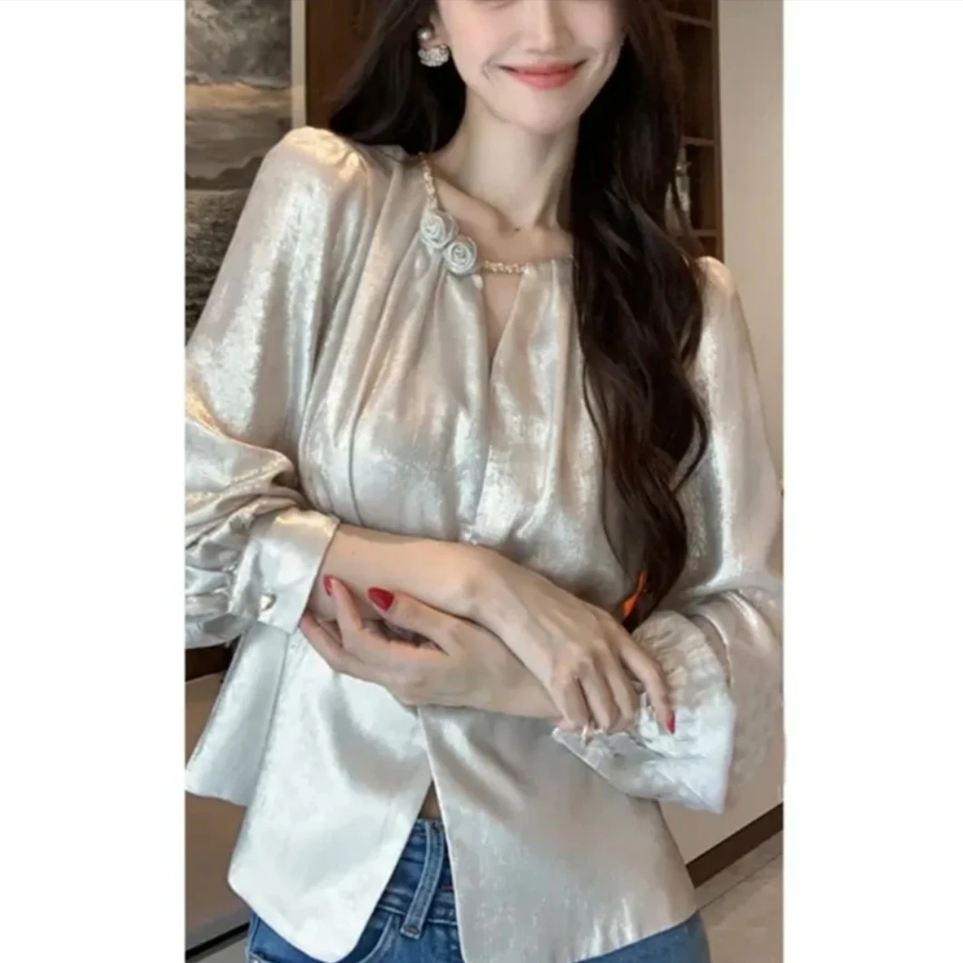 法式轻奢气质缎面长袖衬衫女春装新款设计感洋气显瘦小衫T恤2