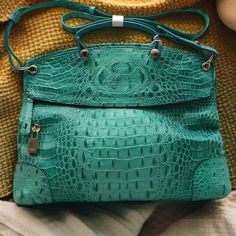 95新 FURLA/芙拉 斜挎包1209 4152