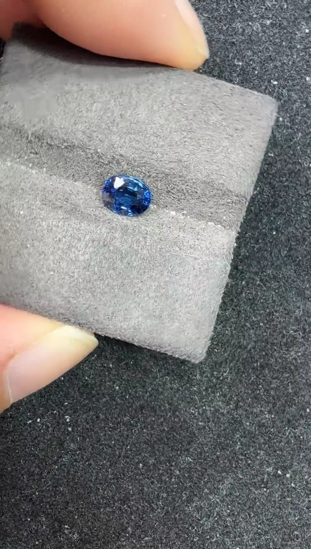 未镶嵌定制定制蓝宝石0.71克拉天然