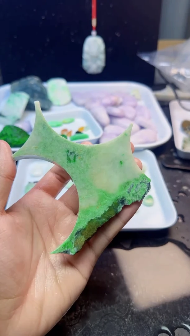 颈饰未镶嵌翡翠046天然A货翡翠