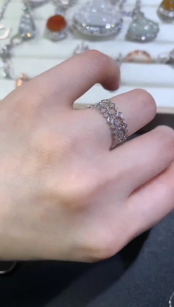 【闪购商品】钻石戒指18K金镶嵌Z201|2980