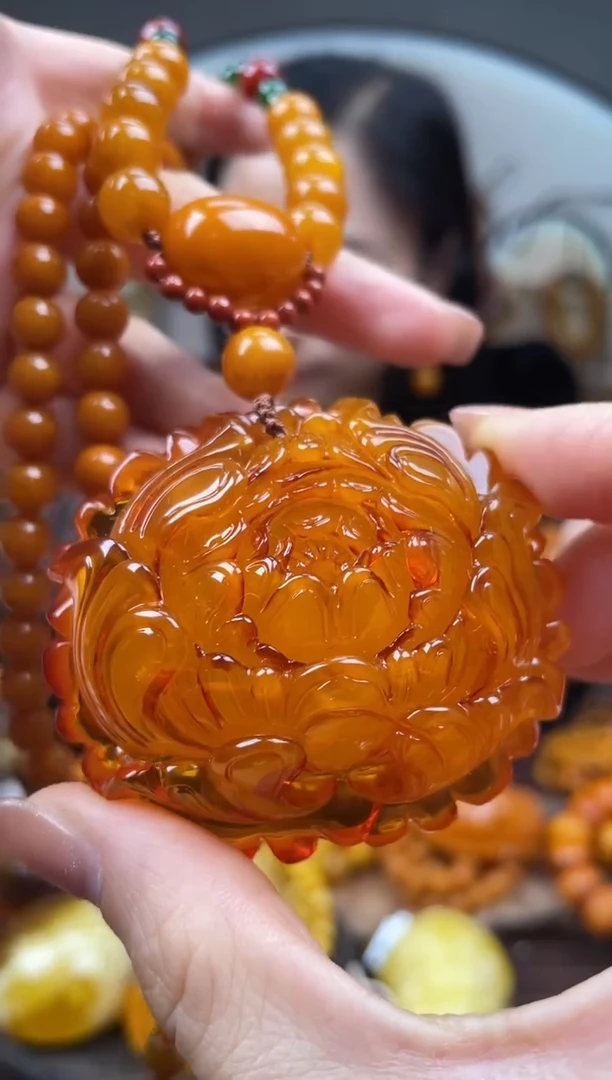 【闪购商品】琥珀裸石未镶嵌首饰 假1赔4 （多样性发货1件