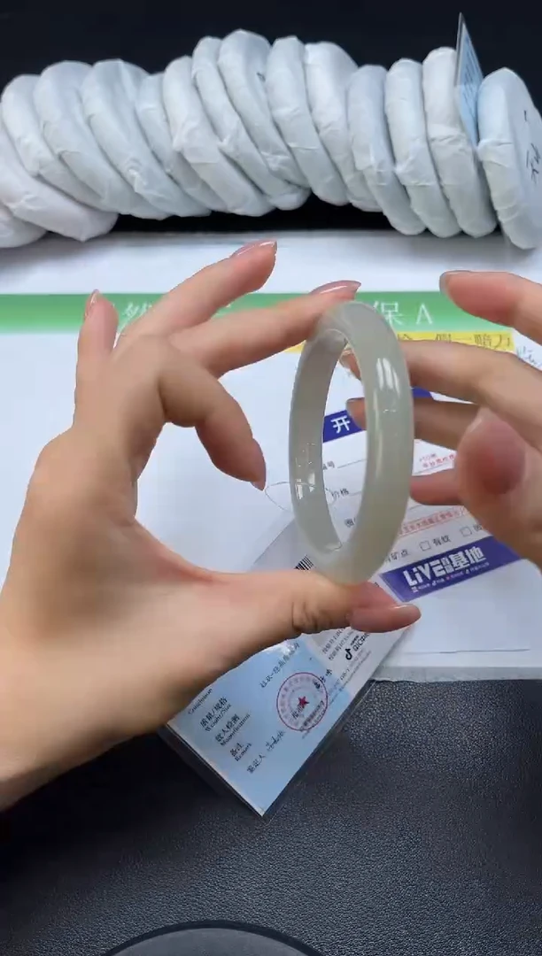 未镶嵌手镯石英质玉015-56