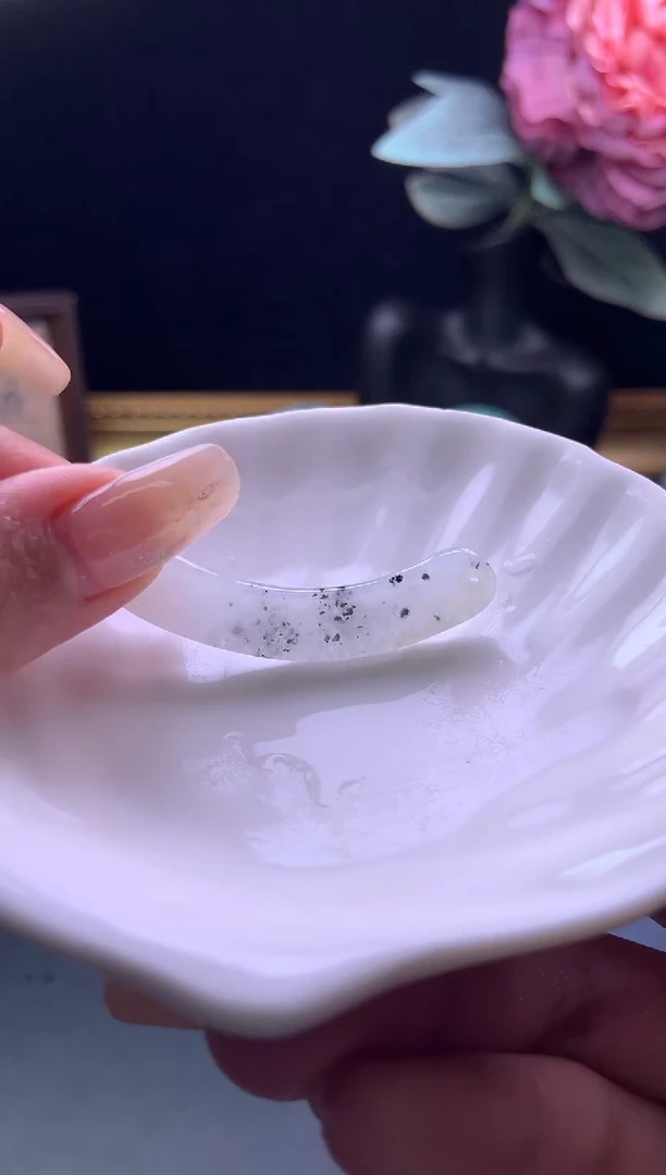 颈饰未镶嵌翡翠玉璜