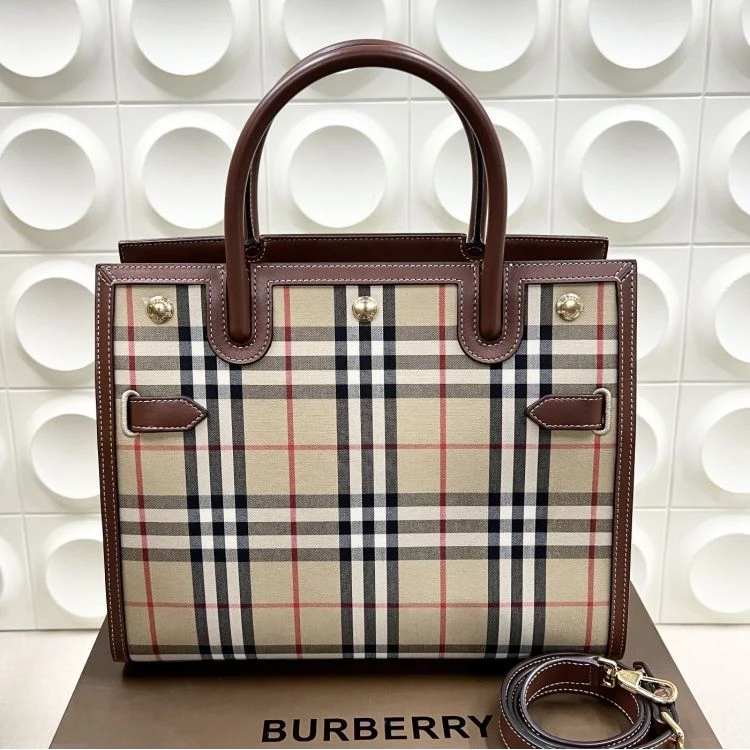 95新/博柏利/包包/[251126XZWC]/C14039235527