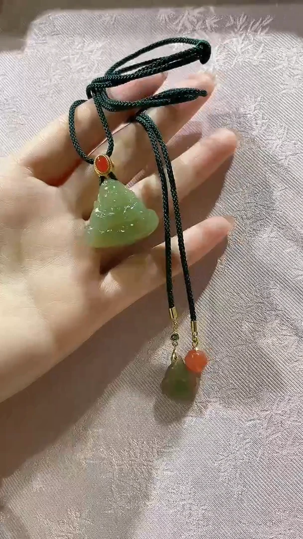 颈饰银S925镶嵌和田玉项链