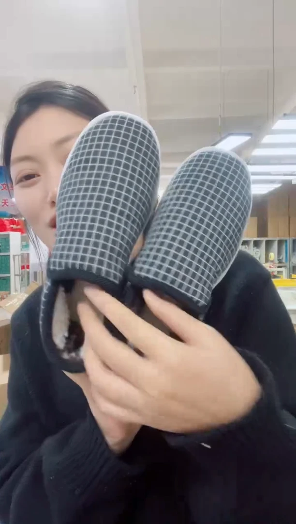 牛筋底黑格子棉鞋38码