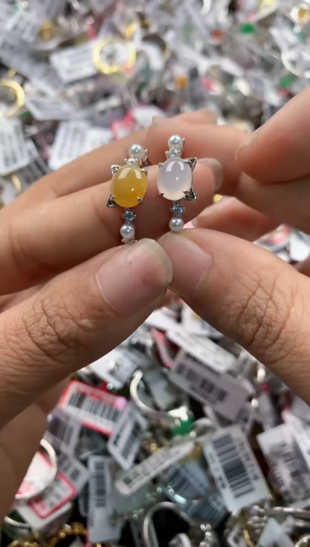 银S925镶嵌戒指翡翠888    9