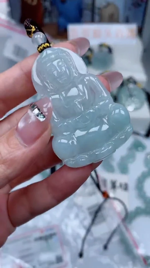 颈饰未镶嵌翡翠吊坠