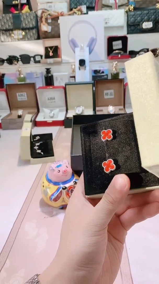 瓷片瓷器 库房到期 全部地板价@@1