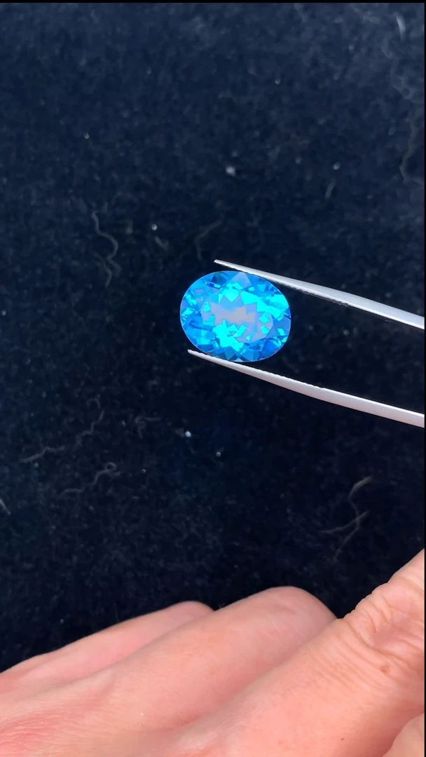 【闪购商品】托帕石裸石未镶嵌12.52克拉