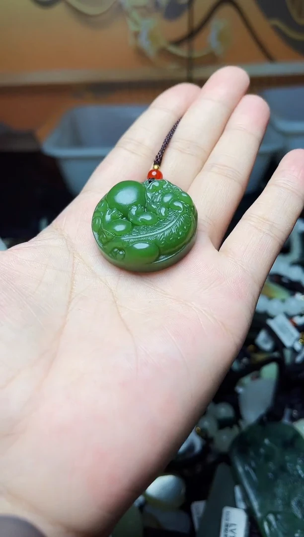 颈饰未镶嵌和田玉1