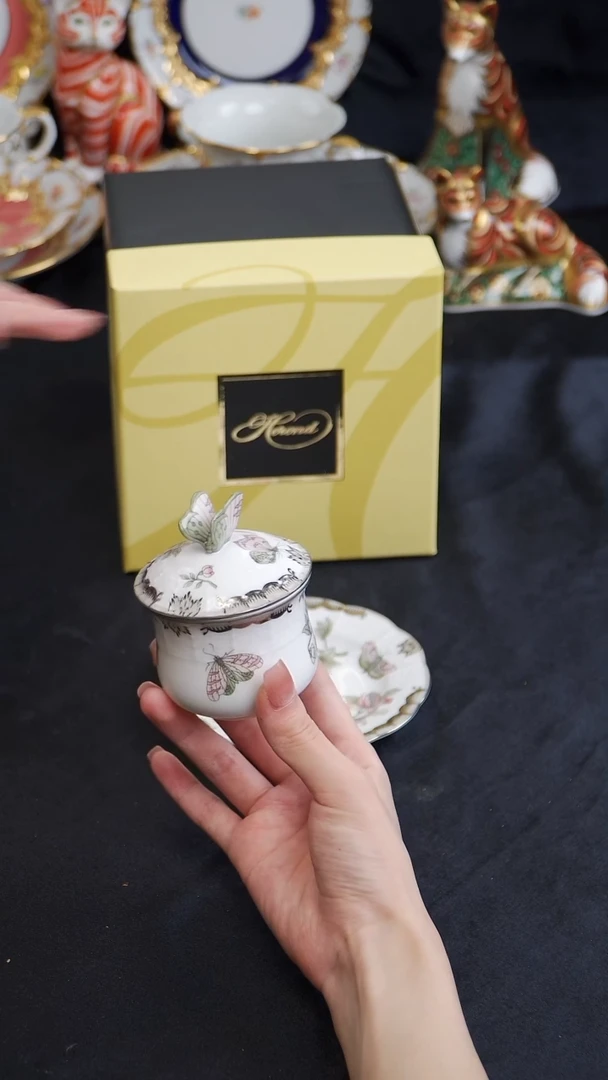 骨瓷婷婷中古器物如图所示42