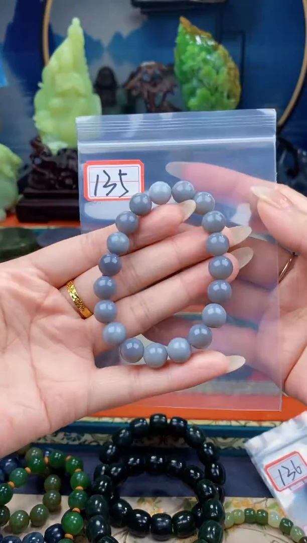 和田玉未镶嵌颈饰和田玉