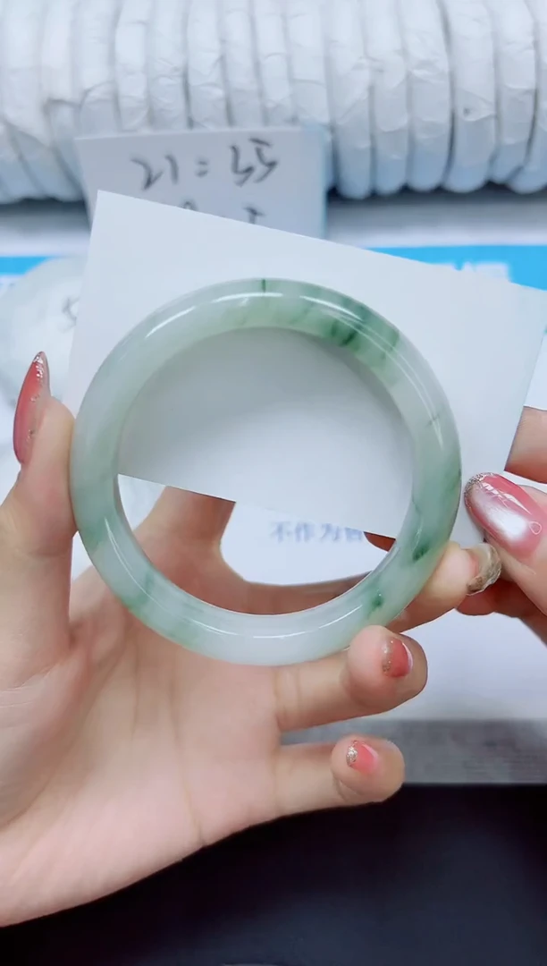 石英质玉手镯未镶嵌308/58