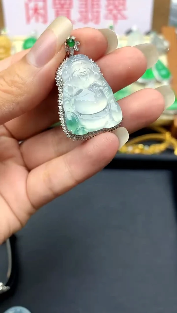 颈饰18K金镶嵌翡翠641 -中国好珍宝
