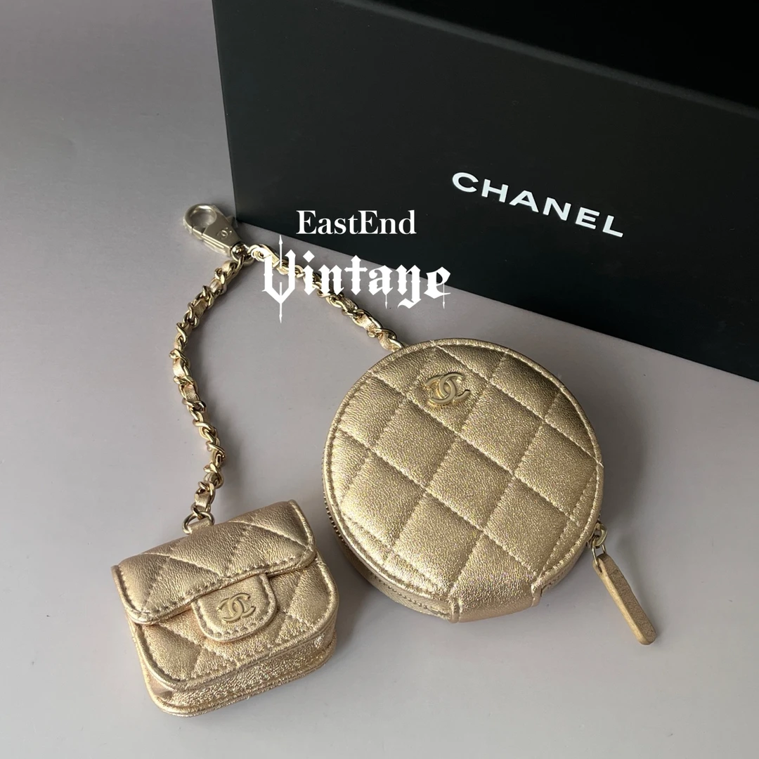 95新 Chanel/香奈儿 東区-芯片金色零钱耳机腰挂挂件/64636
