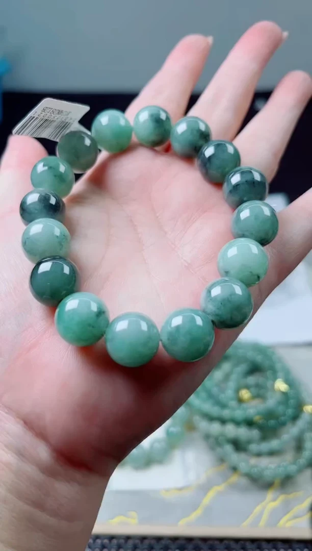 未镶嵌定制翡翠翡翠