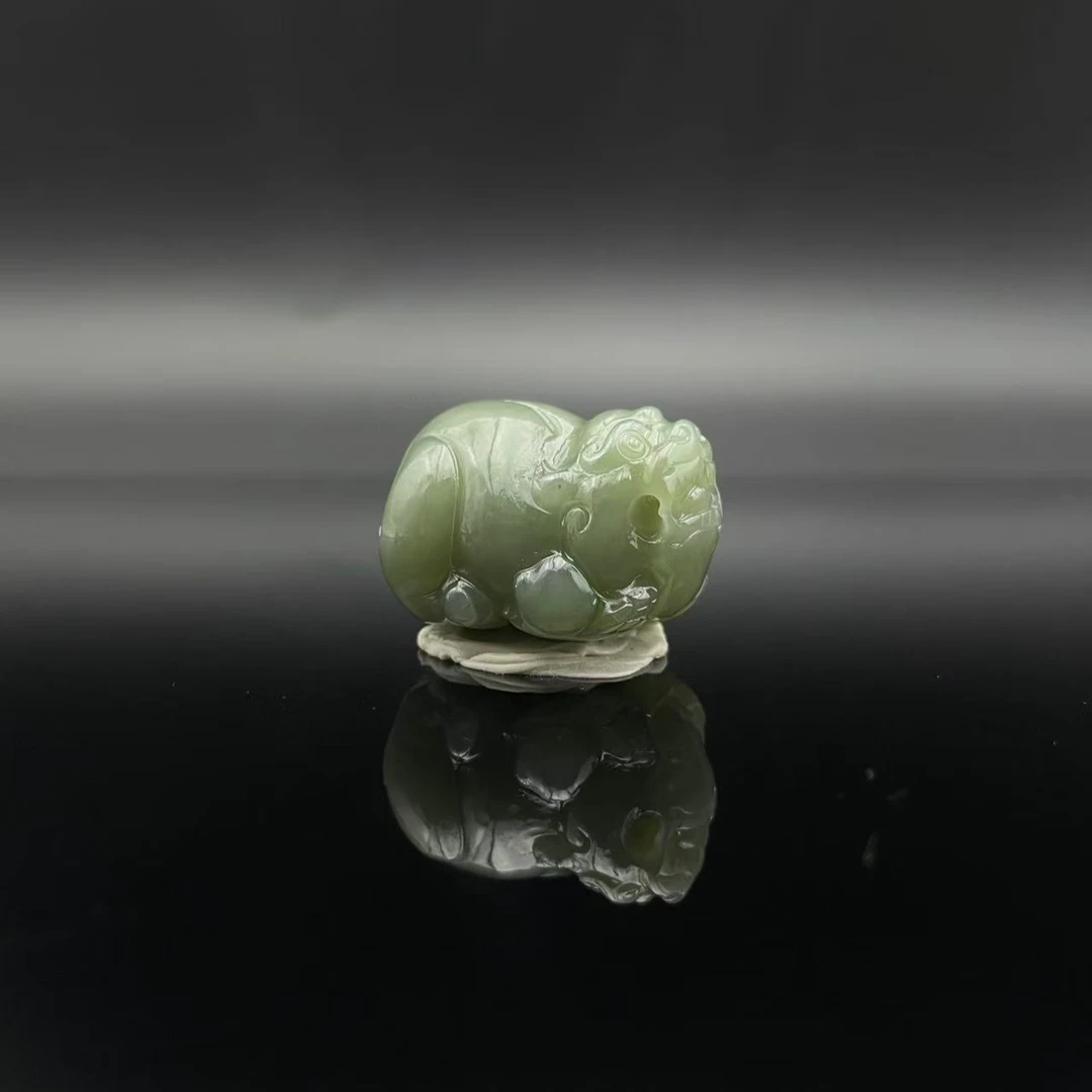 和田玉貔貅吊坠1011