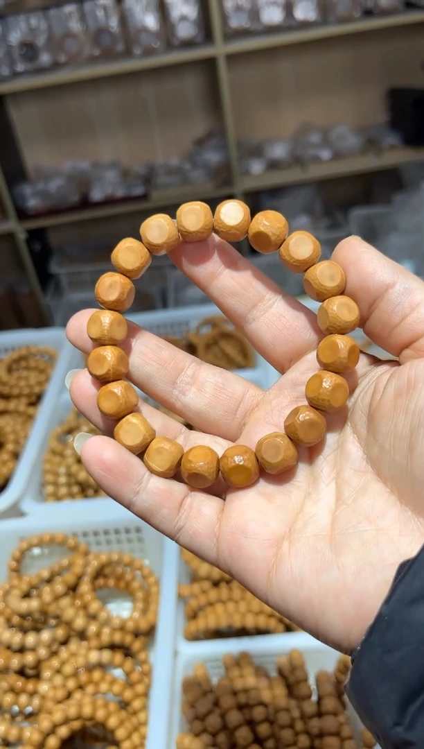 【闪购商品】猴头核桃手串六方微瑕