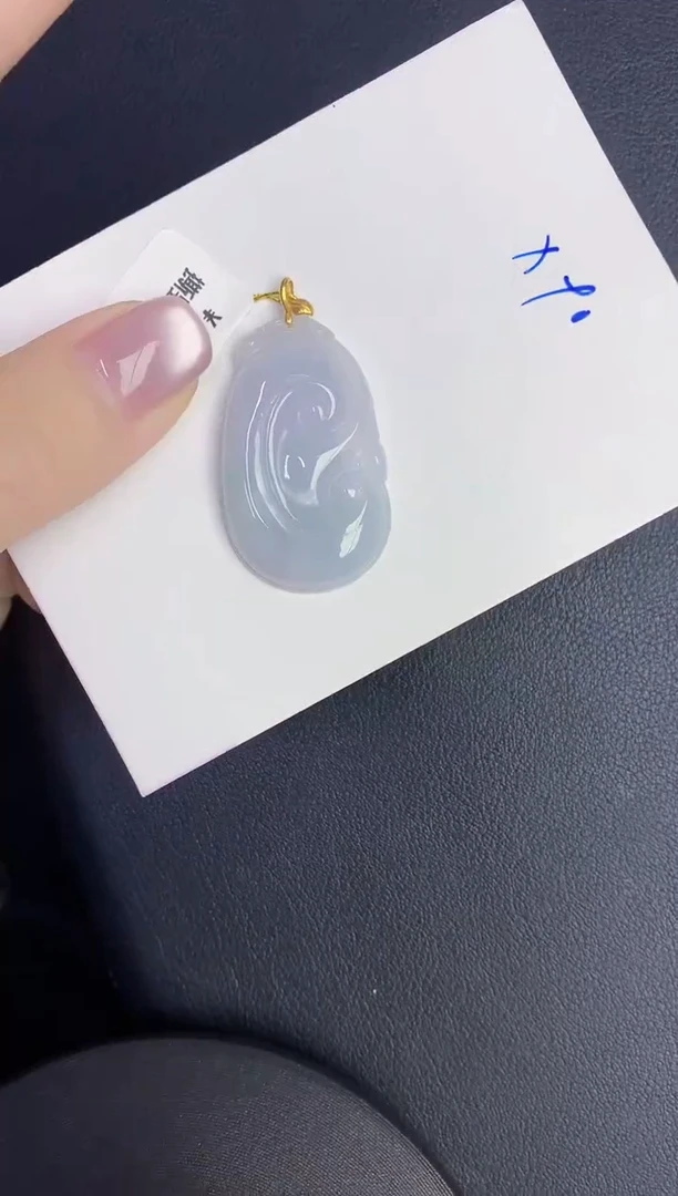 颈饰18K金镶嵌翡翠缅甸天然翡翠A货