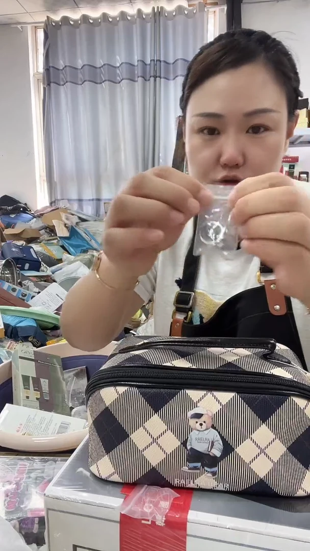 牦牛剖层皮革琪老板女包1号店超好看发图片款钻戒