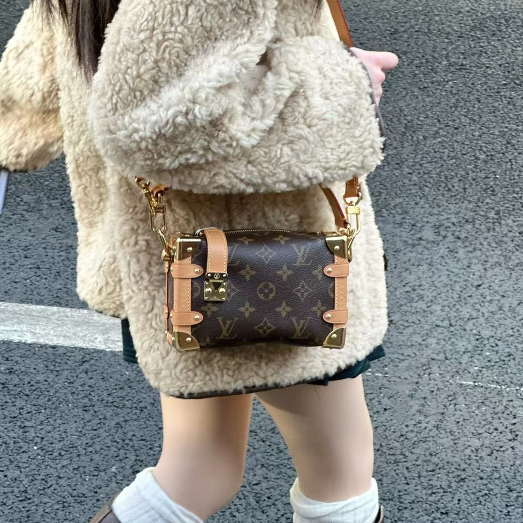 95新 LouisVuitton/路易威登 安洁利严选斜挎包/0014000