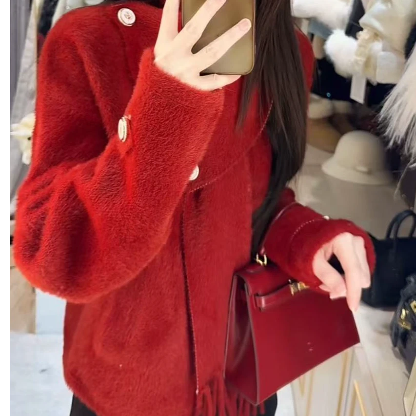 02#大红色围巾毛衣