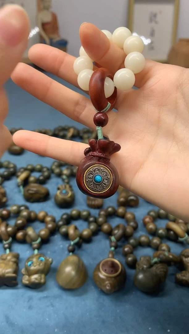 【闪购商品】白玉菩提吊坠紫檀 赚钱袋 盘玩件