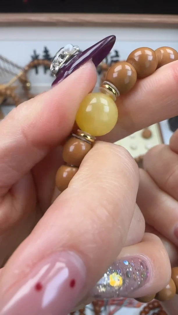 手串桃核?****?8.5直切加配饰