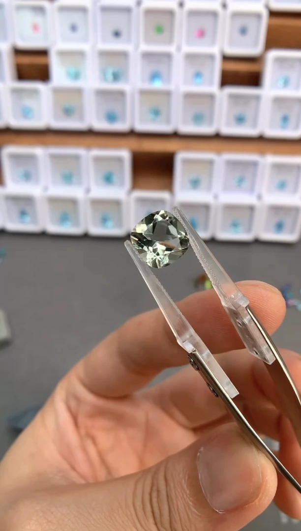 未镶嵌裸石定制水晶3.9ct 绿水晶