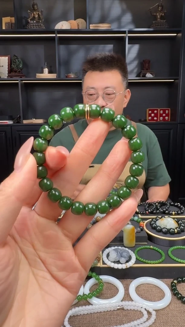 颈饰未镶嵌和田玉眼*呀9mm碧玉老型手串