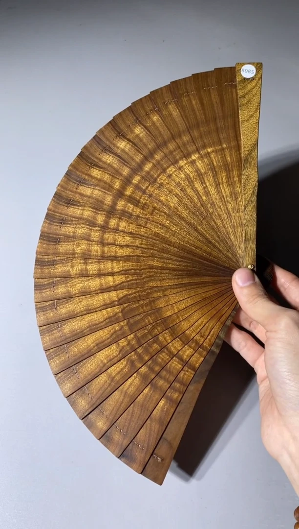 【闪购商品】金丝楠木雕808号18cm精品金丝楠扇子