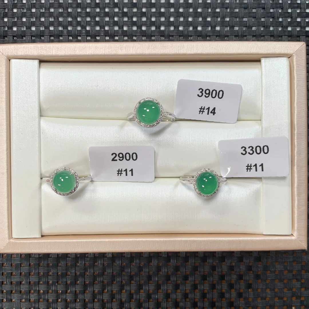 翡翠A货18K金镶嵌戒指多样性发货，发一件595
