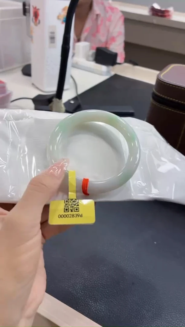 未镶嵌手镯翡翠26