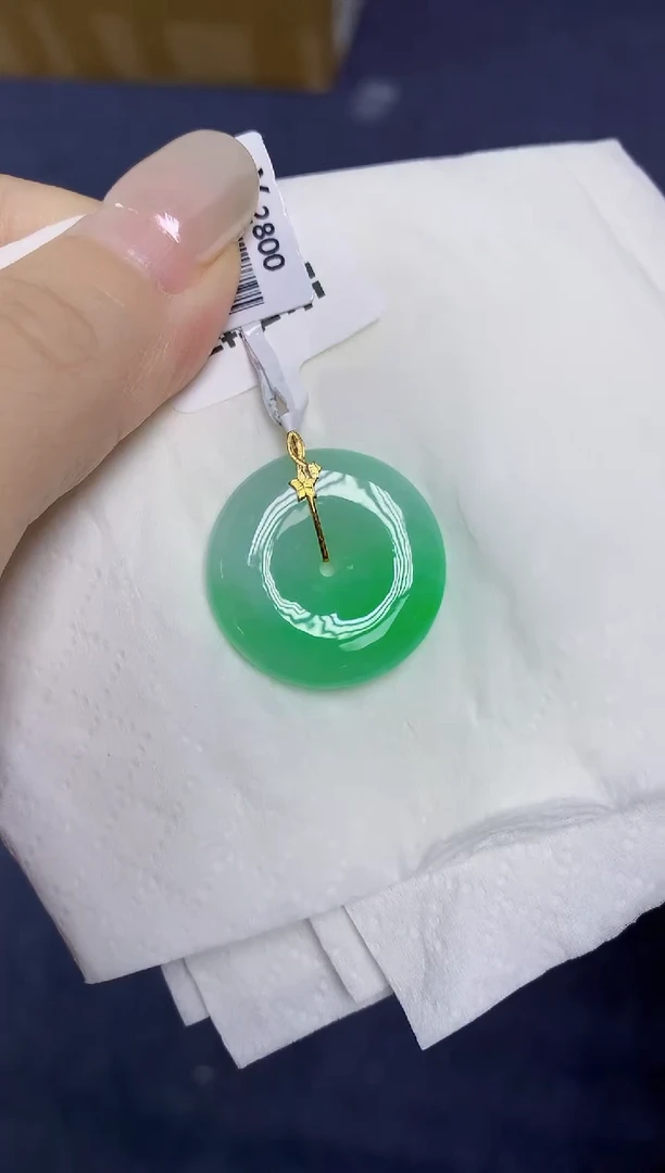 翡翠18K金镶嵌颈饰天然缅甸翡翠A货