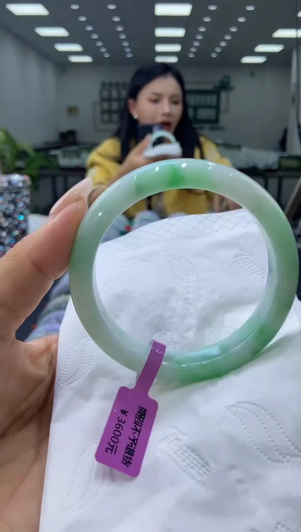 未镶嵌手镯翡翠0002107