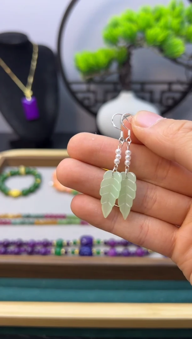 【闪购商品】和田玉耳饰银S925镶嵌E270