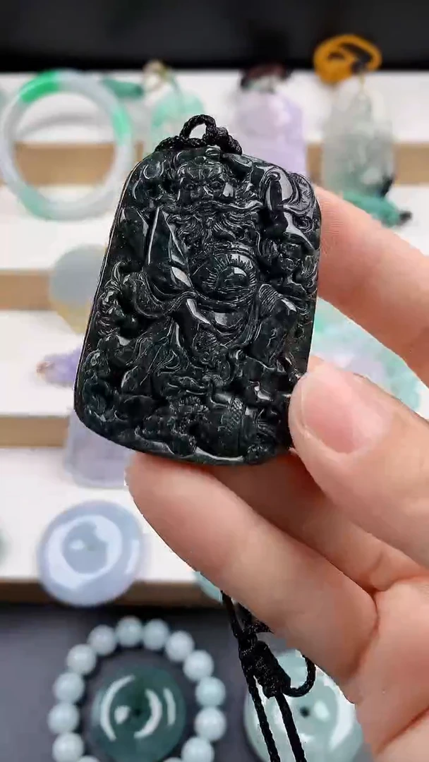 颈饰未镶嵌翡翠天然翡翠吊坠挂件