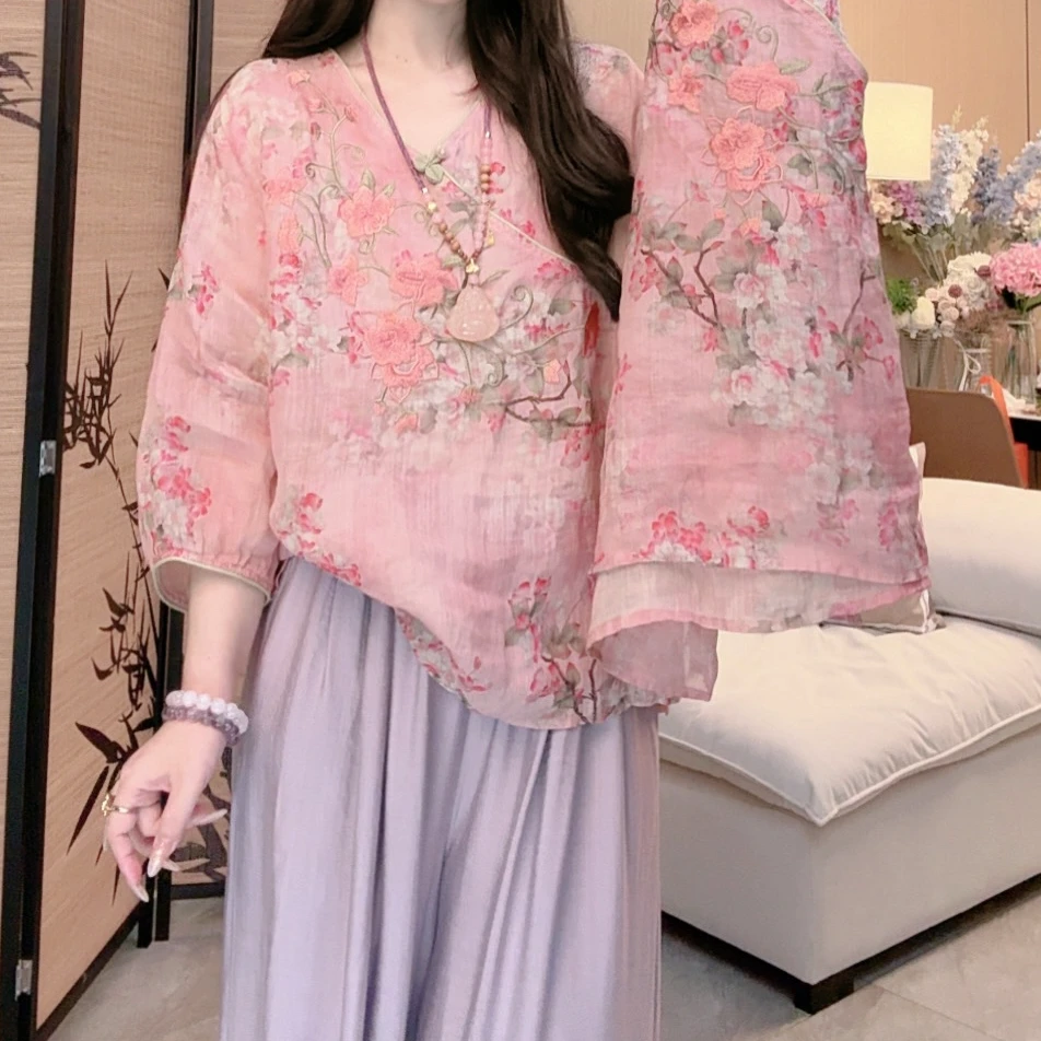 文艺复古圆领刺绣衬衫女2025夏季新款宽松优雅七分袖