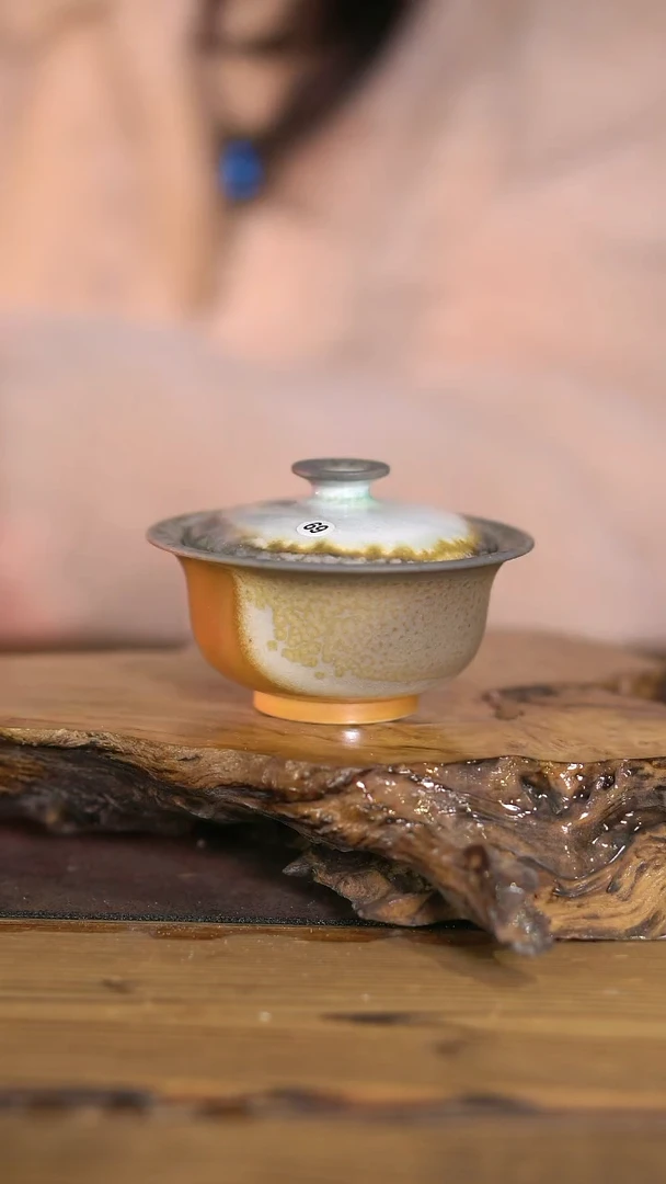 景德镇纯柴烧 中白泥盖碗。100cc 。69