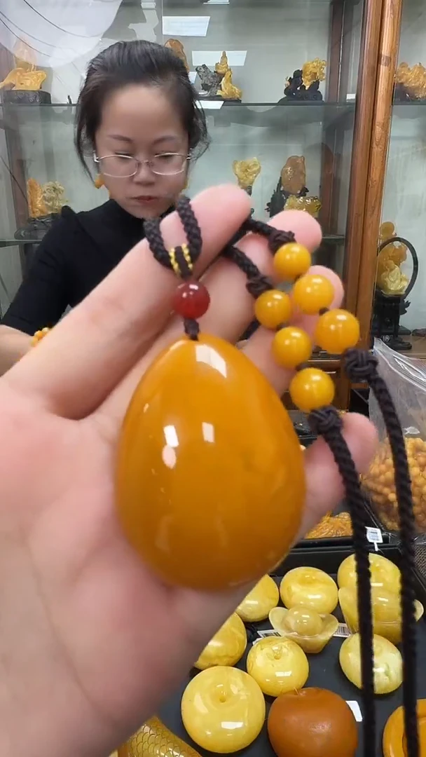 蜜蜡吊坠(赠链)未镶嵌蜜蜡水滴套装