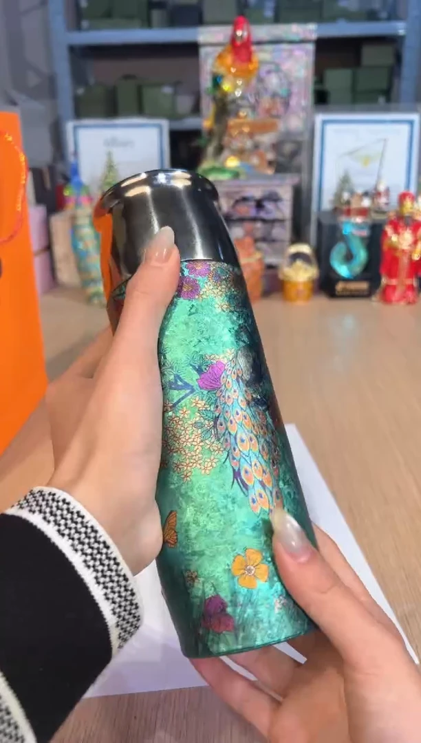 【闪购商品】杯171云动彩绘-绿色孔雀