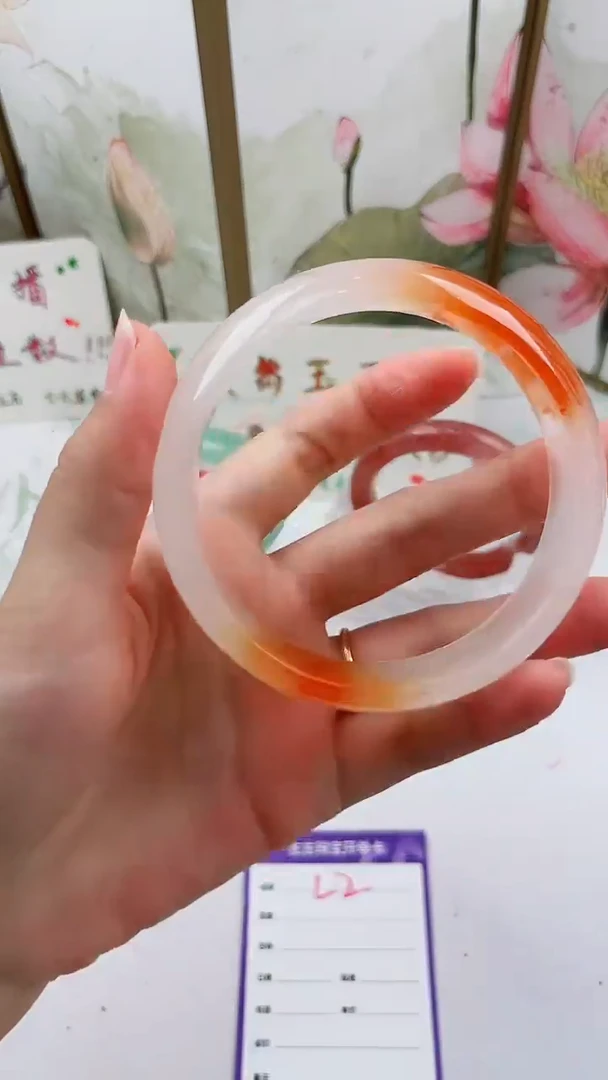 石英质玉手镯未镶嵌L2微色差64.5mm